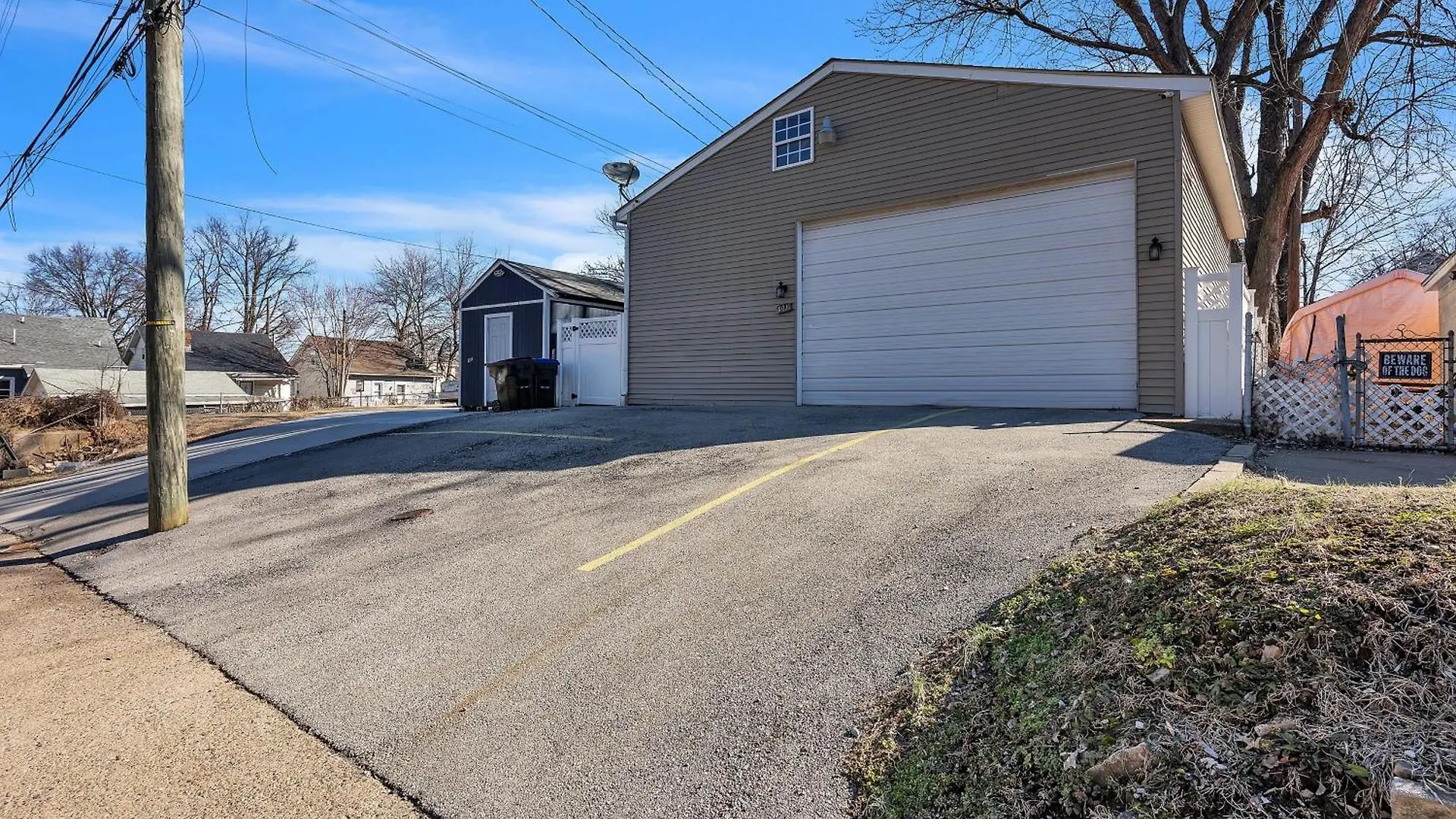 Holiday home The Cozy Nest Near Wilder Park Home Louisville United States