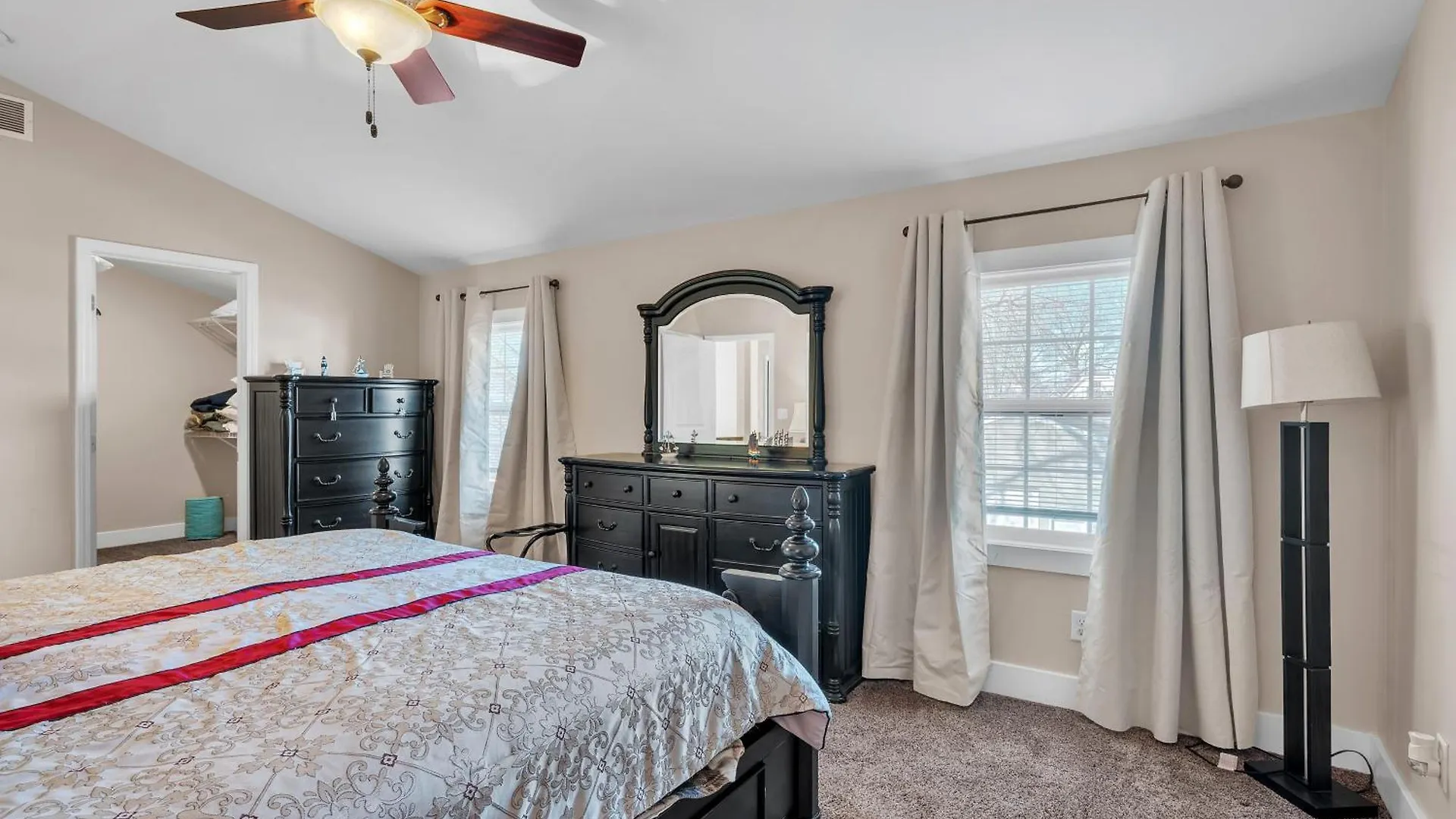 The Cozy Nest Near Wilder Park Home Louisville Holiday home