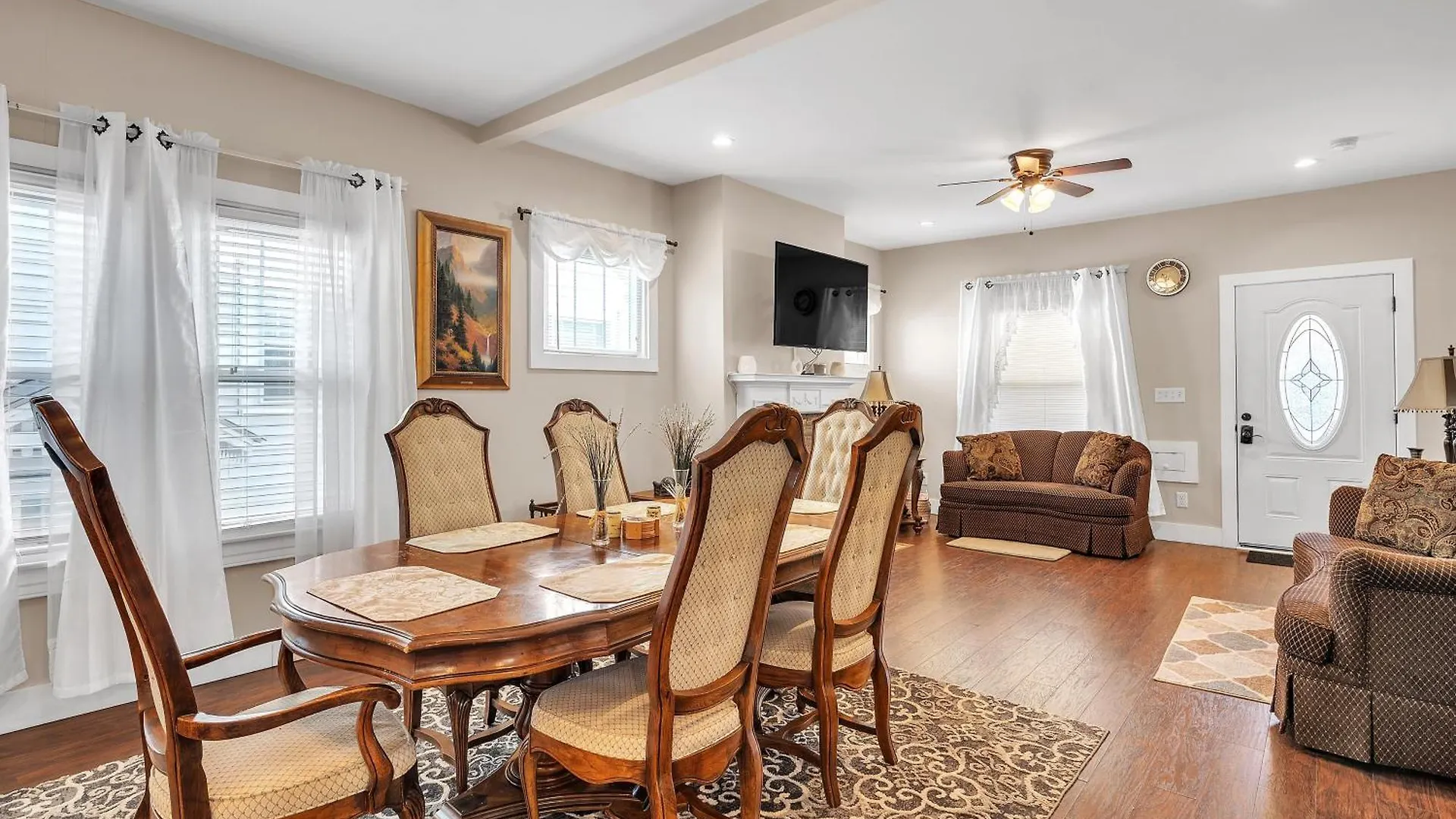The Cozy Nest Near Wilder Park Home Louisville Holiday home