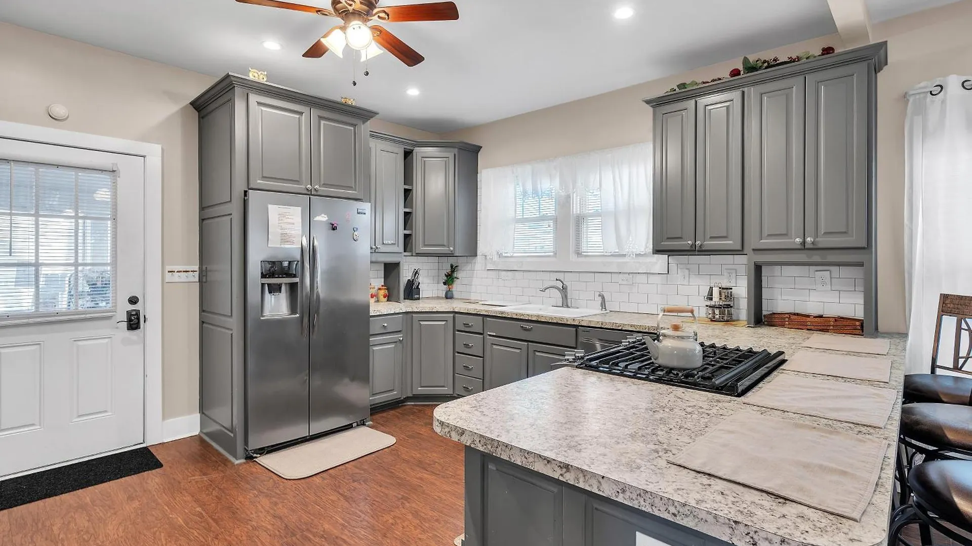 The Cozy Nest Near Wilder Park Home Louisville